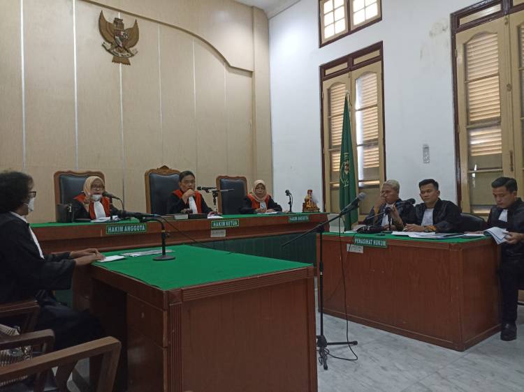 Dugaan Korupsi di BTN, Eksepsi PH Terdakwa  Singgung 4 Tersangka Utama yang Belum Disidangkan