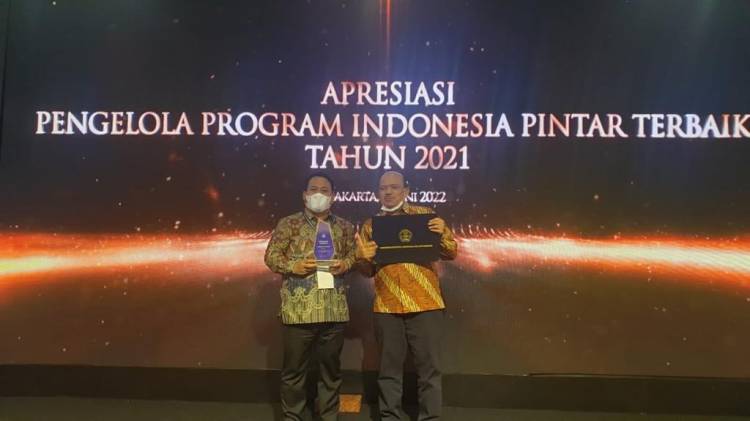 Unimed Terbaik I Sebagai Pengelola Beasiswa KIP-K PT 2021 dari Kemendikbudristek