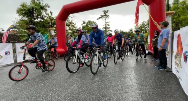 1.800 Pesepeda Amatir Dunia Ramaikan Langkawi Legendary Ride 2022