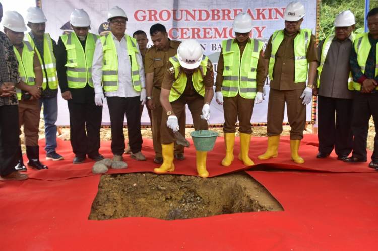 Nisbar Bangun RS Pratama Kedua, Ini Pesan Bupati Waruwu