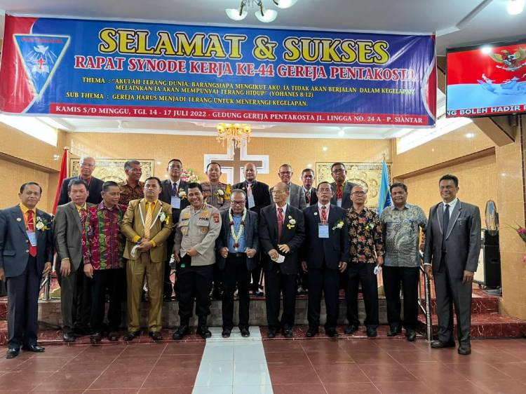 Dirjen Bimas Kristen: Fenomena Disrupsi Kekinian Jangan Sampai Rusak Tatanan Moral Religi