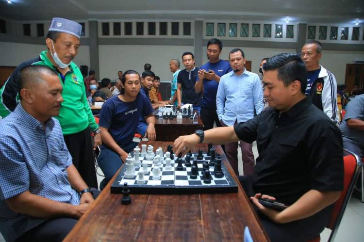 HUT ke-14 Labura, 3 Dinas Gelar Tanding Catur dan Trup Gembira