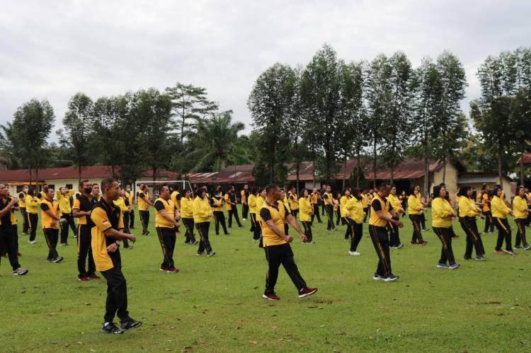 Jaga Kebugaran Tubuh, Personel Polres Pematangsiantar Olahraga Bersama