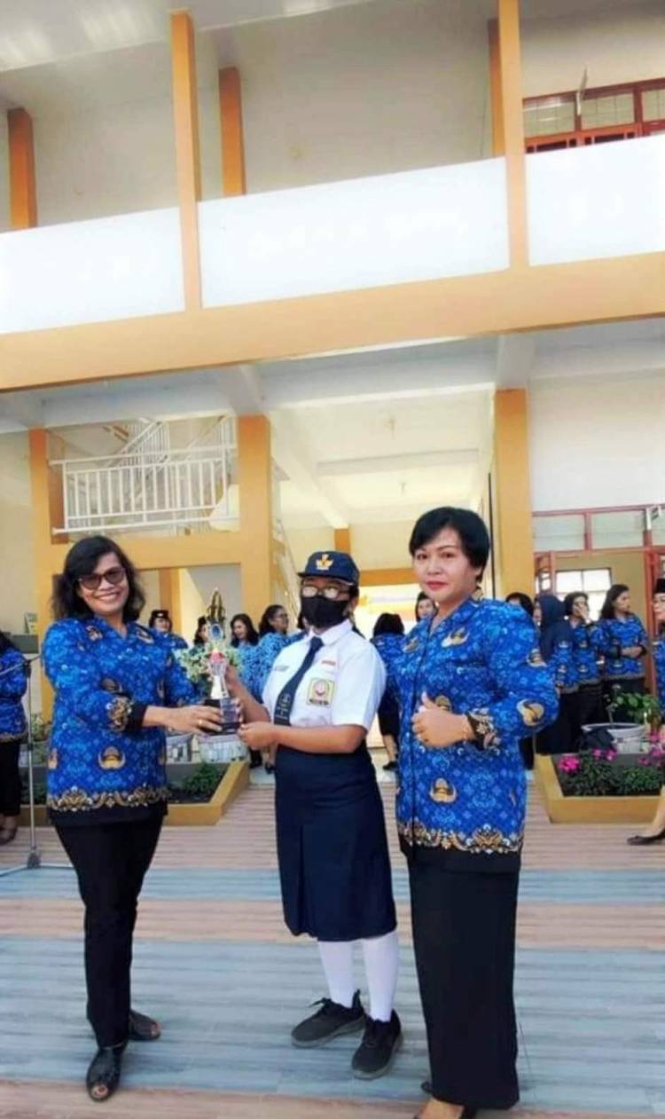 Desain Poster Pelleng Asal Dairi Melaju ke Tingkat Nasional