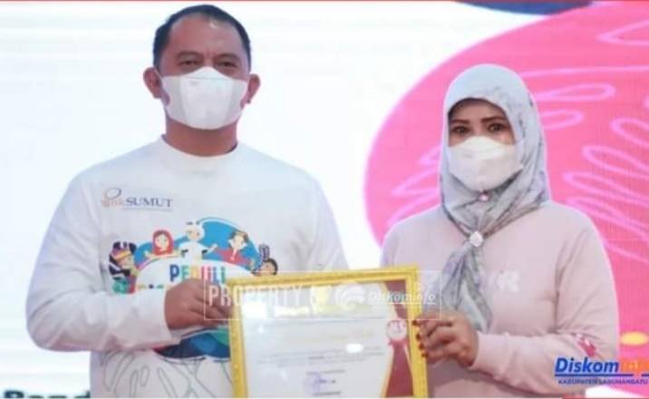 Bupati Labuhanbatu Terima Penghargaan KLA dari Kementerian PPPA