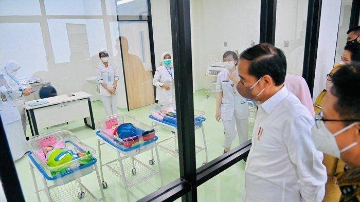 Jokowi Sedih Dengar Ada Warga Indonesia Sakit Berobat ke Luar Negeri