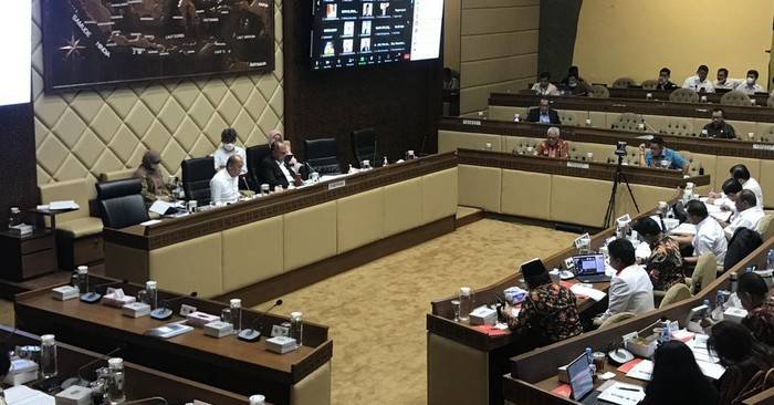 Komisi II DPR Minta Mendagri Cabut SE PJ Kepala Daerah Bisa Berhentikan Pegawai