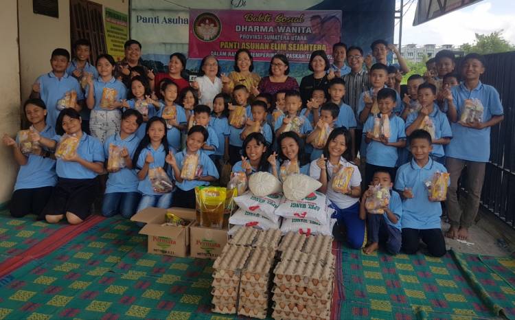 Peringati Paskah 2022, DWP Provinsi Sumut Persekutuan Berbagi Kasih di Panti Asuhan