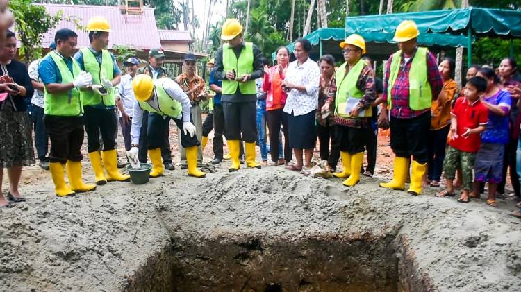 Tower BTS di Desa Onolimbu You Mulai Dibangun
