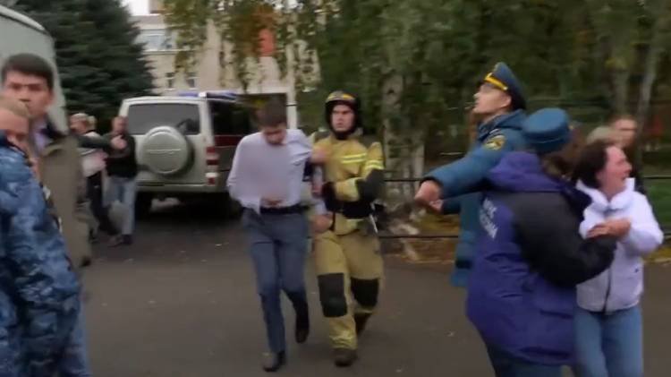 Dua Aksi Penembakan di Rusia Termasuk Sekolah, 13 Orang Tewas