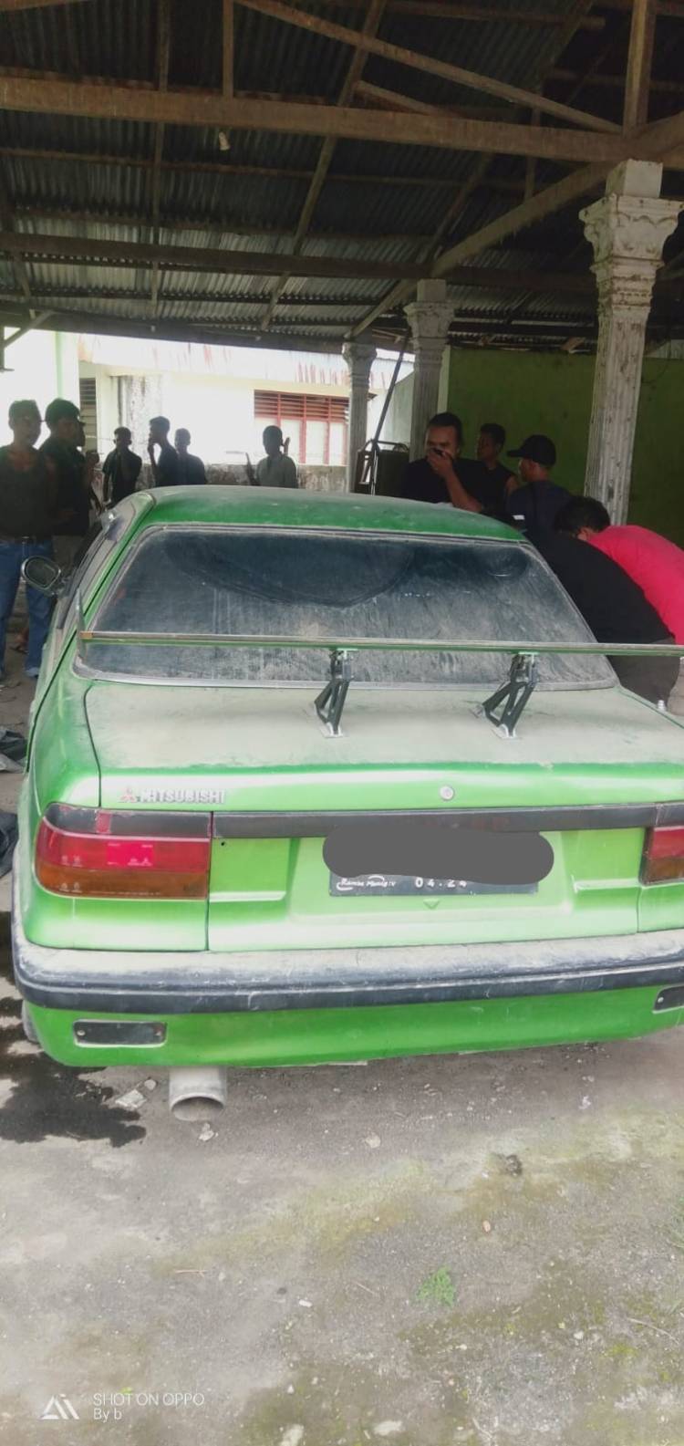 Mayat Wanita Ditemukan  Membusuk dalam Mobil Parkir di Tanjung Medan