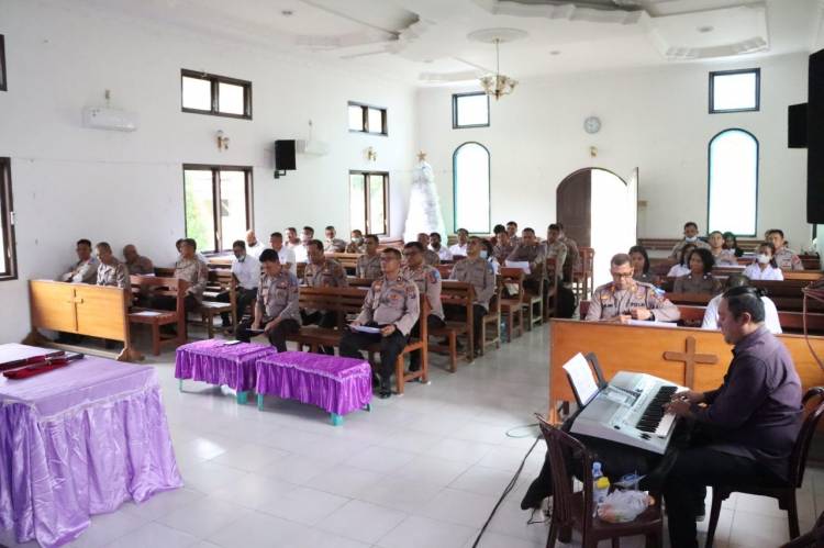 Terkait Tragedi Sepakbola di Stadion Kanjuruhan, Polres Simalungun Doa Bersama dan Salat Gaib