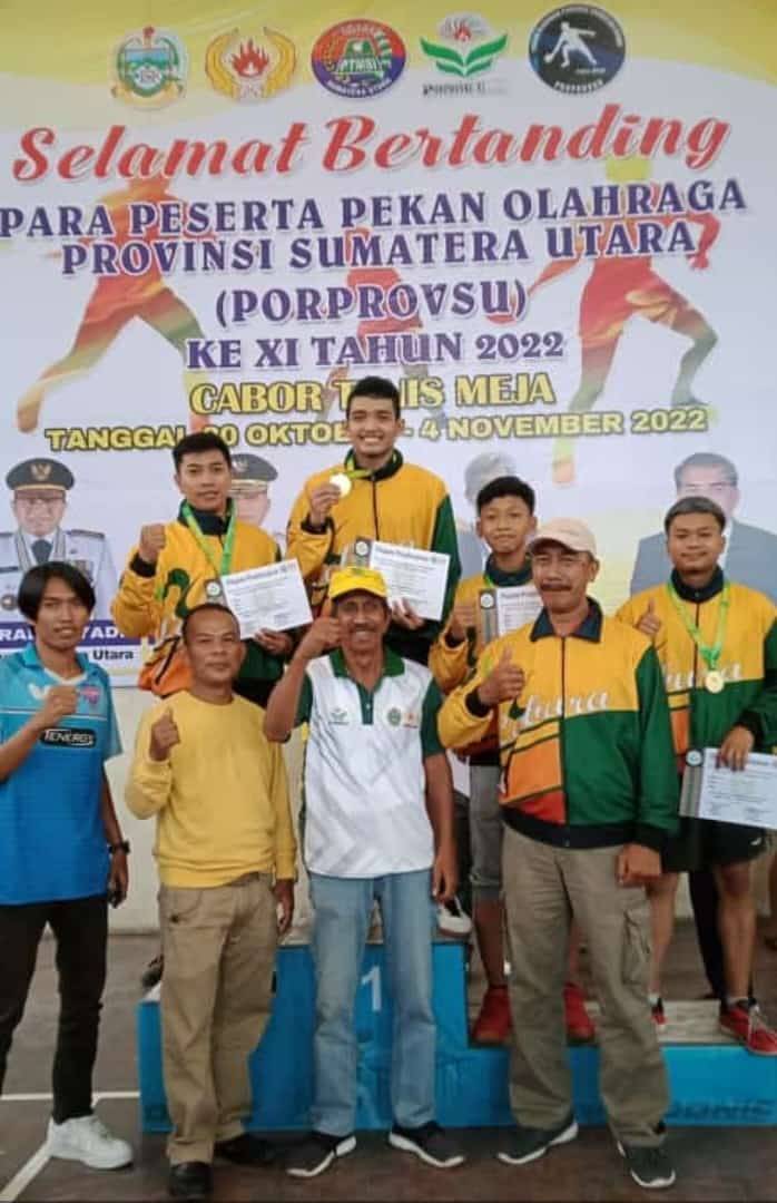 Tim Tenis Meja Beregu Putra Labura Raih Emas Porprov Sumut 2022