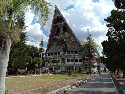 DPRD Tetapkan Ranperda PAPBD Kabupaten Toba TA 2022 Menjadi Perda