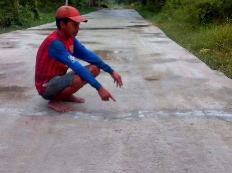 Proyek Cor Beton di Jalan Pahlawan Binjai Serbangan Asahan Baru Selesai Dikerjakan Sudah Retak