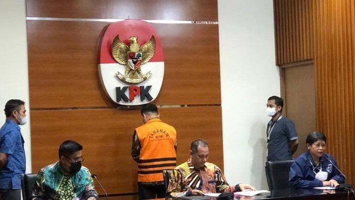 KPK Tahan Kakanwil BPN Riau M Syahrir Tersangka Kasus Pengurusan HGU