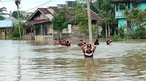 Sungai Batang Serangan Meluap, 3 Kecamatan di Langkat Terendam Banjir