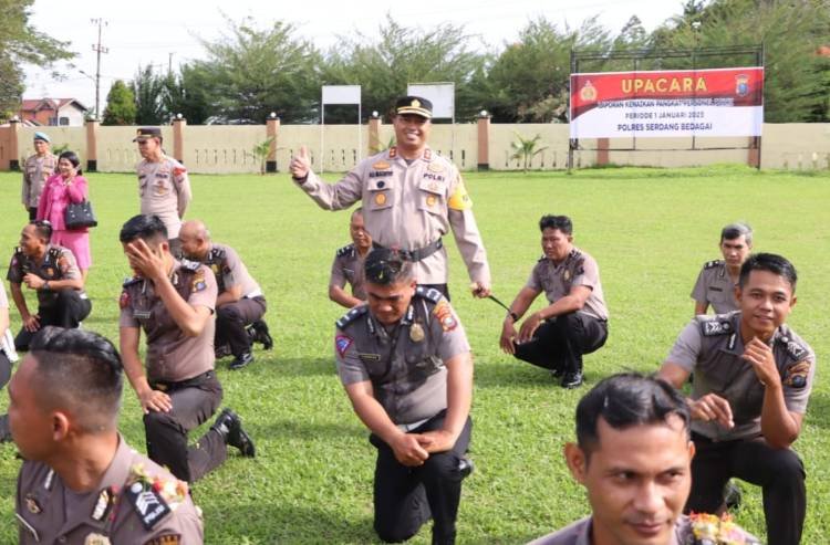 Kapolres Sergai Pimpin Korps Raport Kenaikan Pangkat 38 Personel