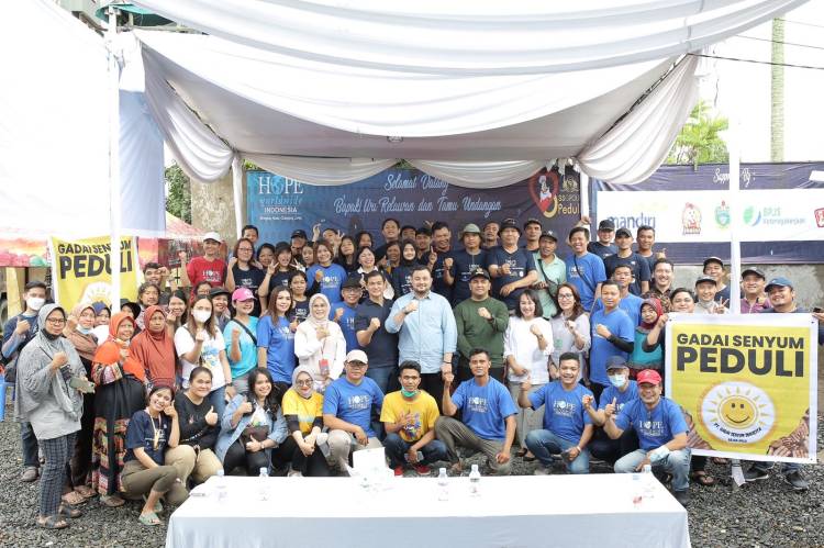 Antisipasi Banjir dan Penyakit, Seratusan Relawan Hope Indonesia Aksi Peduli Lingkungan di Medan
