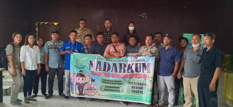Kejari Simalungun Sosialisasi Nadar Hukum di Aula Kecamatan Dolok Panribuan