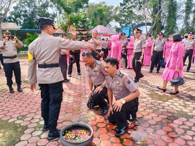 Pimpin Upacara Naik Pangkat, Kapolres Langkat Tuntut Polisi Humanis