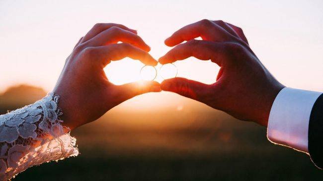 MK Tolak Legalkan Nikah Beda Agama