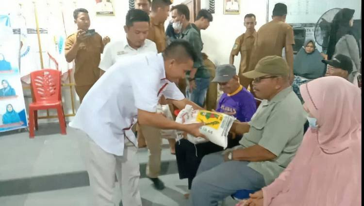 HPN 2023, PWI Batubara Gelar Bakti Sosial di Dua Desa