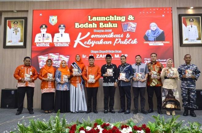Bupati Batubara Launching Buku Komunikasi dan Kebijakan Publik