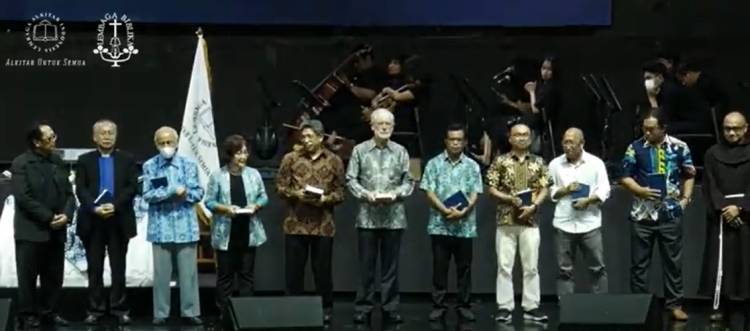 Setelah 50 tahun, LAI Luncurkan Alkitab Terjemahan Baru 2 pada HUT ke-69