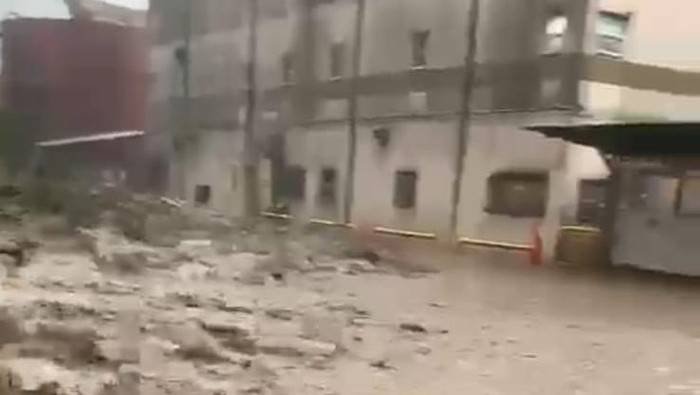 Dua Penambang Tewas Usai Hanyut Saat Banjir Terjang Freeport di Tembagapura