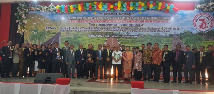 Pesta Bona Taon, Syukuran HUT ke-70 dan Pelantikan BPH Sipartano Naiborngin Meriah