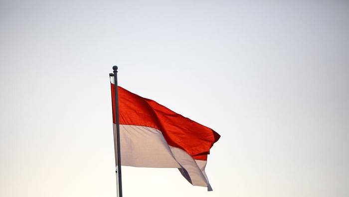 Bendera Merah Putih Sobek Berkibar di Lapangan Apel Pemda Bandung Barat