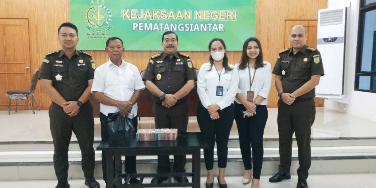 Terpidana Korupsi Mantan Dirut PD PAUS Pematangsiantar Kembalikan Uang Pengganti Kerugian Negara Rp 215 Juta