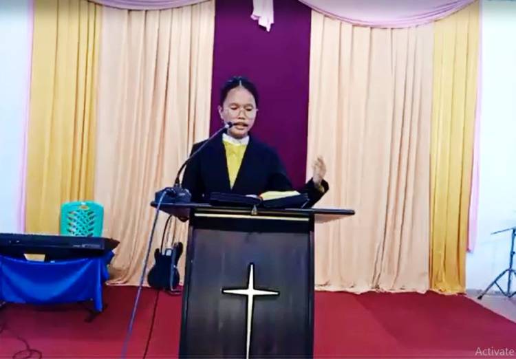 Simson: Mengatasi Diri dan Menyerahkan Hidup Dalam Tuhan