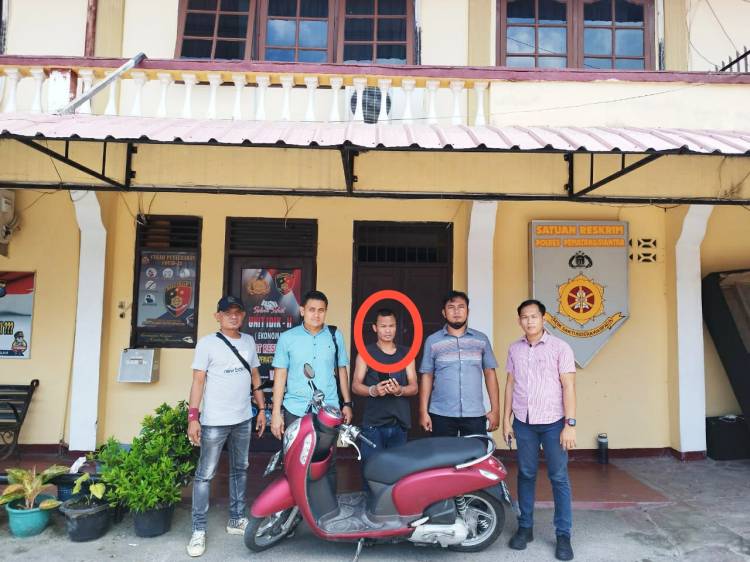 Curi HP dan Uang di Rumah Polisi,  Ditangkap