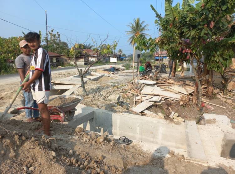 Rekanan Diminta Rampungkan Perbaikan Jalan Longsor di Siborna Simalungun