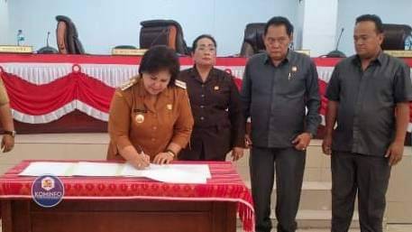 DPRD Karo Tetapkan 3 Ranperda Menjadi Perda