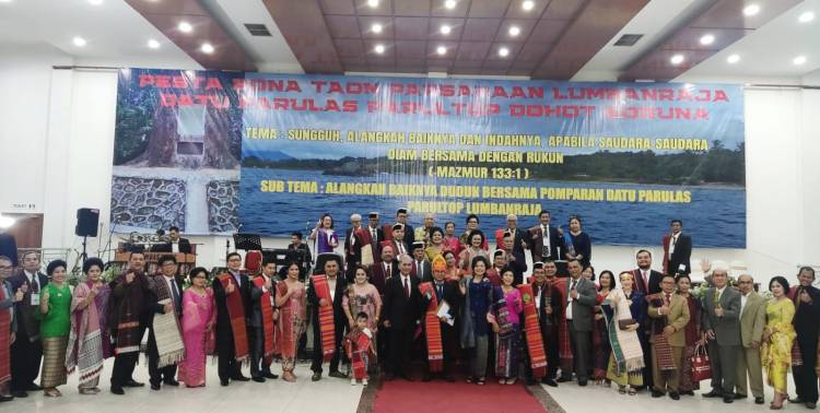 Pesta Bona Taon dan Pelantikan Pengurus Parsadaan Lumbanraja Datu Parulas Parultop Dohot Boruna Se-Indonesia di Bekasi