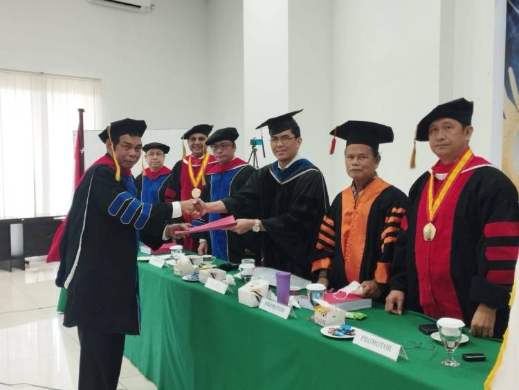 Dr Layari Sinukaban MTh Pertahankan Disertasinya Dalam Sidang Terbuka Promosi Doktoral