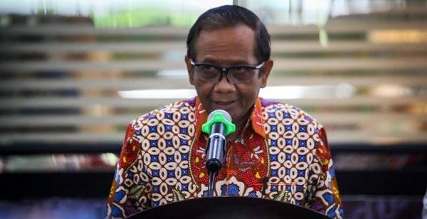 Mahfud Minta Tunda Halalbihalal Kementerian hingga TNI-Polri