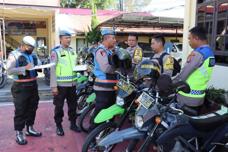 Apel Kesiapan Operasi Ketupat Toba, Personel Polres Dairi yang Tidak Lengkap Dihukum Push Up