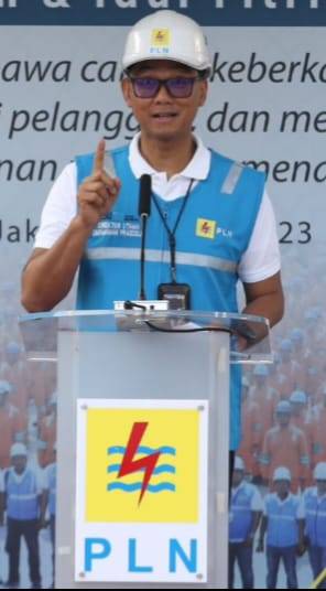 Direktur Utama PLN Dapat Penghargaan Indonesia Best 50 CEO di Tahun 2023