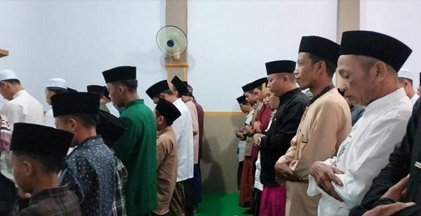Jemaah Aboge Gelar Salat Idul Fitri Pagi Ini
