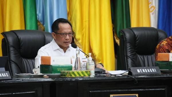 Mendagri Minta Pemda Pantau Harga-Stok Pangan demi Atasi Inflasi 4,33%