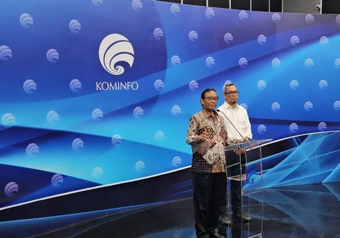 Mahfud MD Lantik Pejabat Kominfo yang Diangkat Johnny G Plate