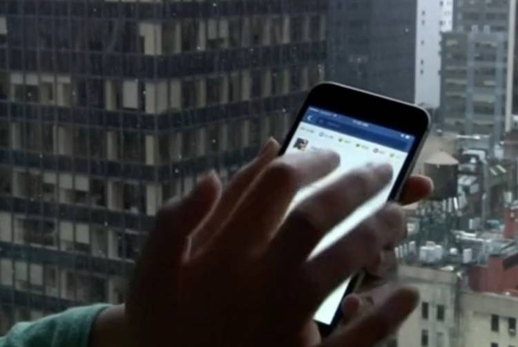 Daftar Lengkap Aplikasi yang Bisa Curi Uang Pengguna Android dan iOS