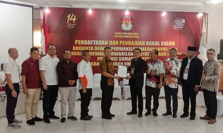 Komunitas Lintas Iman Iringi Pdt Penrad Siagian Daftar Jadi Caleg DPD RI