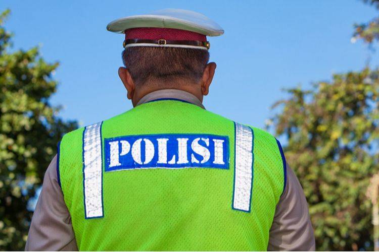 Personel Polsek Pangkalan Berandan Sambangi Pedagang Pasar