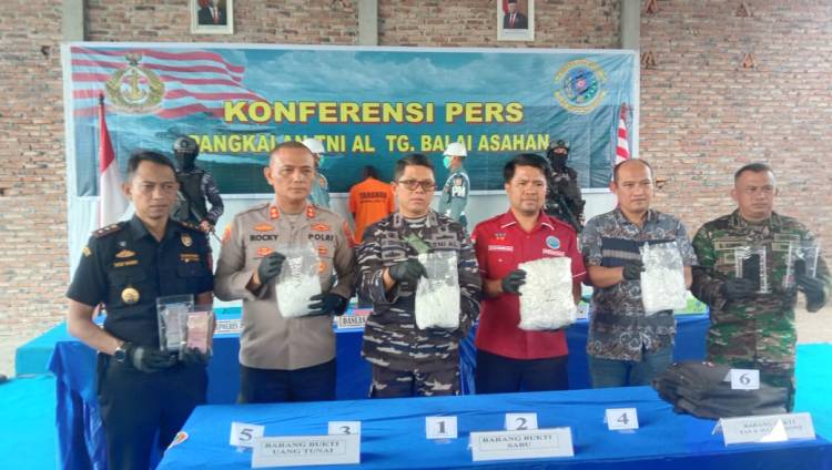 TNI AL Lanal TBA  Gagalkan Penyeludupan 6 Kg Sabu