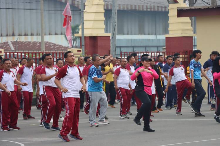 Jelang HUT ke 77 Bhayangkara, Polres Belawan dan Instansi Terkait Olahraga Bersama